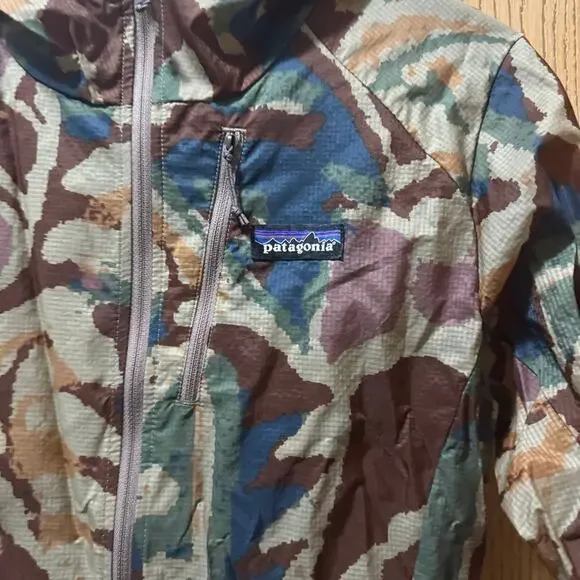 Patagonia rain jacket size small - Picture 3 of 11